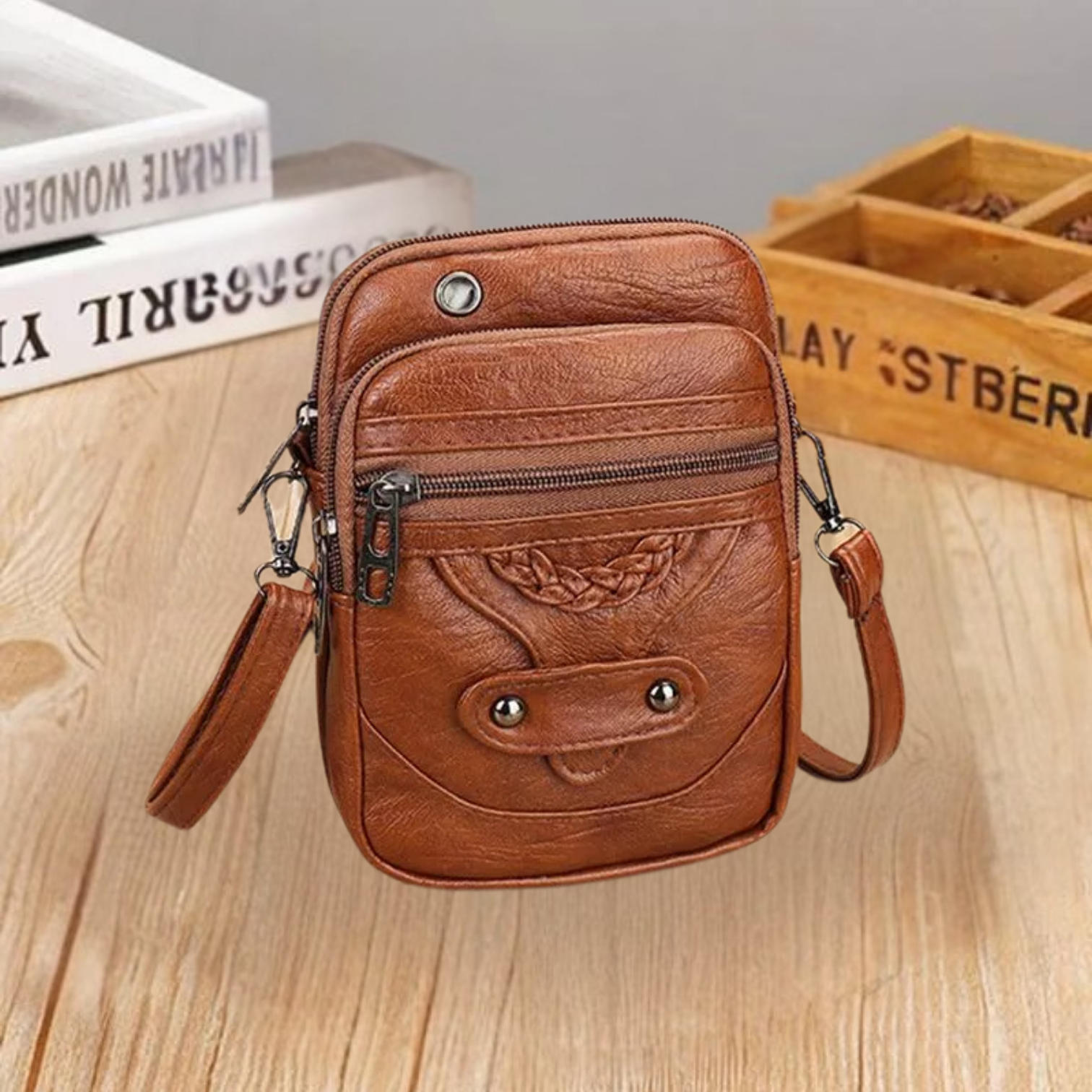 Vellana’s Vintage Elegance | Leren Schoudertas