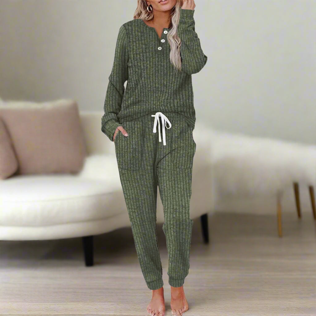 Jordyn - Cozy Home Set